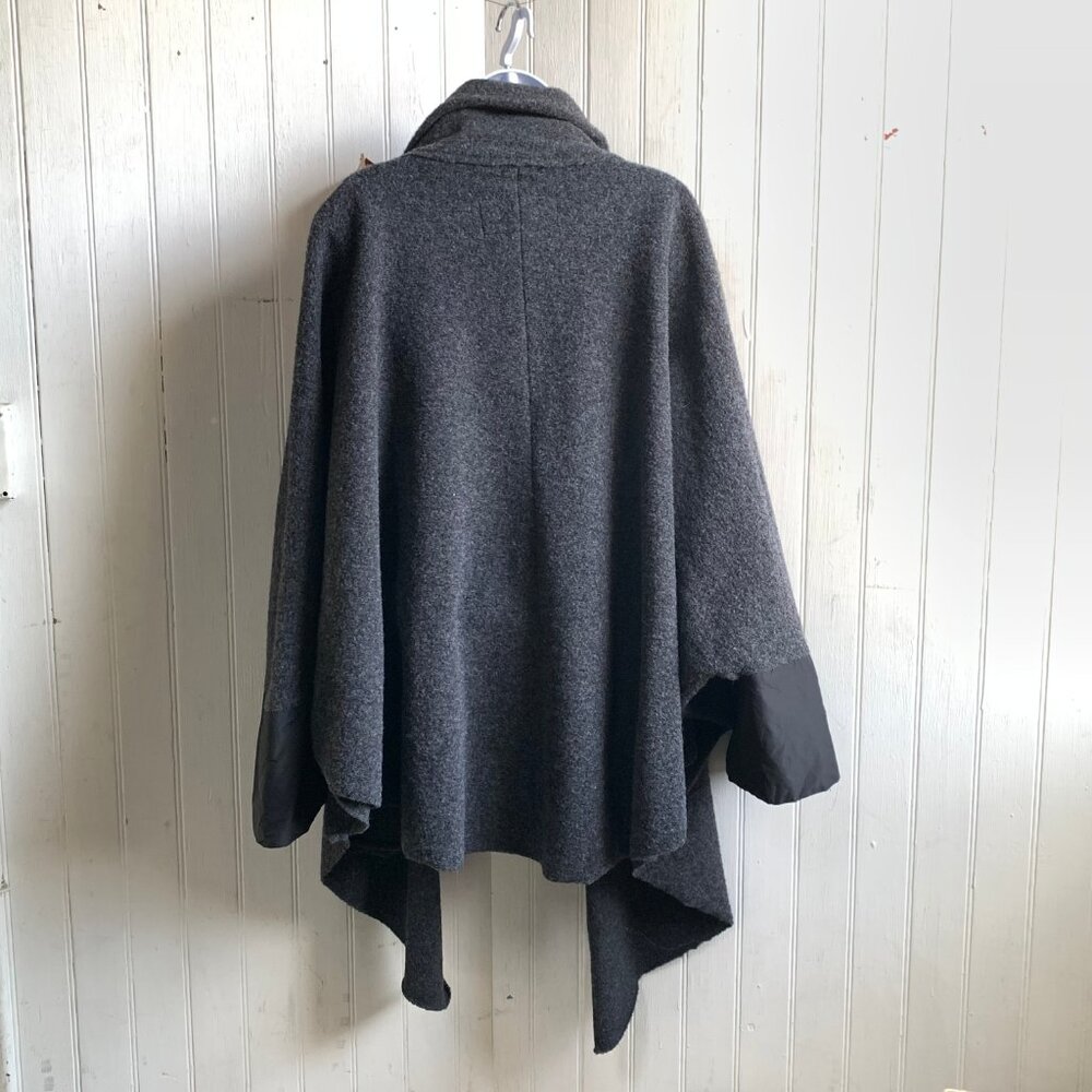 Luukaa Gray Wool Draped Dolman Sleeve Swing Style Jacket Coat US 10 Snap Close - Picture 6 of 16